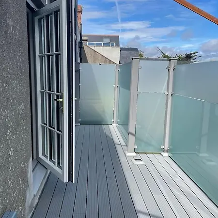 Apartment Luxurious Near The Sea Dun Laoghaire